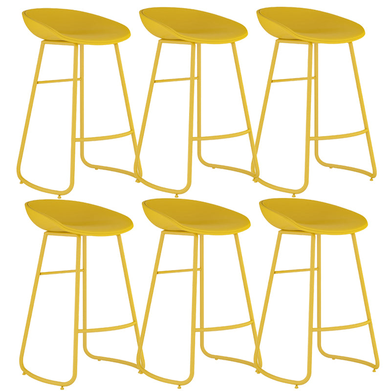 Contemporary Iron Base Bar Stools Plastic Bucket Seat Barstool for Home