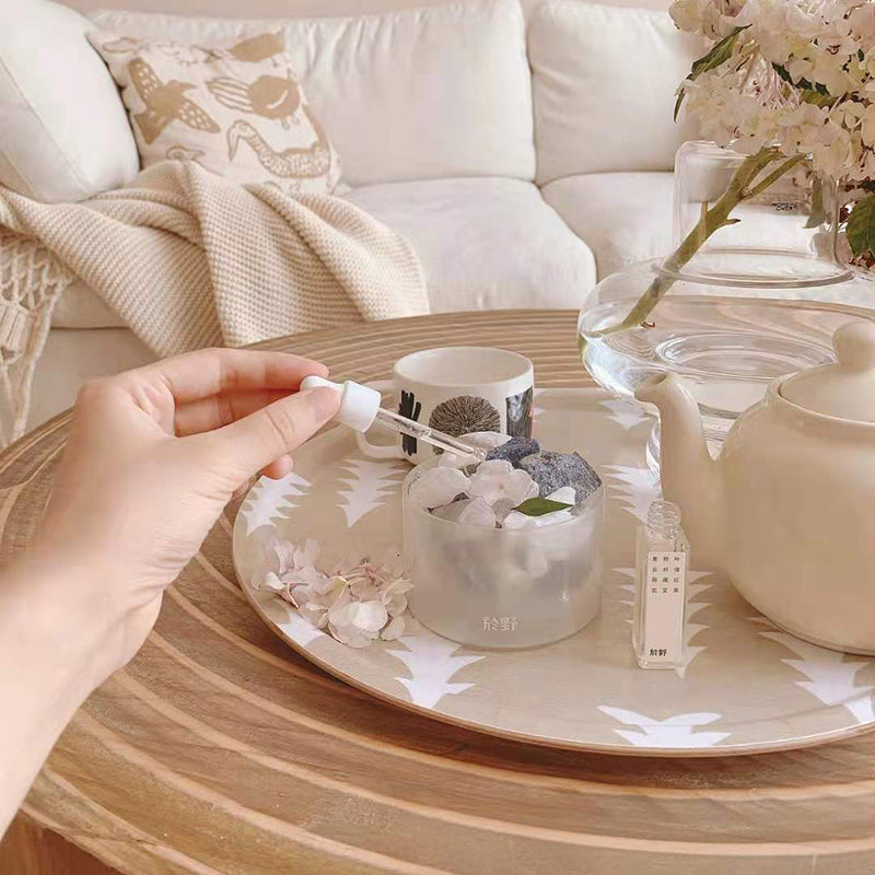 Contemporary Style Coffee Cocktail Table Solid Wood Round Coffee Table