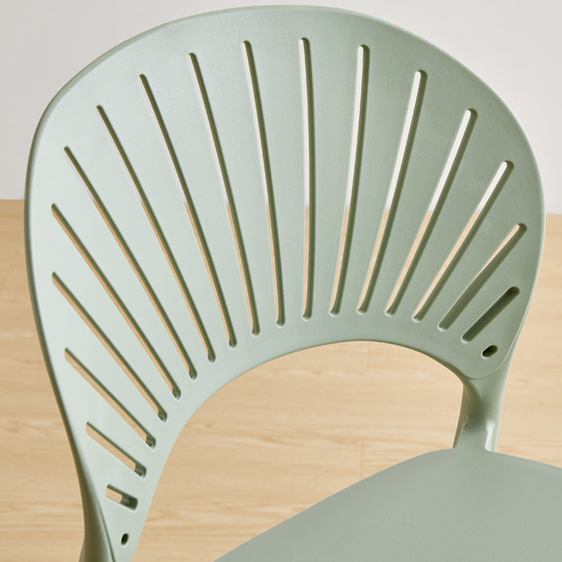 Contemporary Plastic Barstool Plastic Low Back Counter Stool in Matte Finish for Indoor