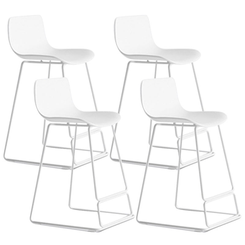 Scandinavian Low Back Counter Stool Plastic Armless Counter Chair