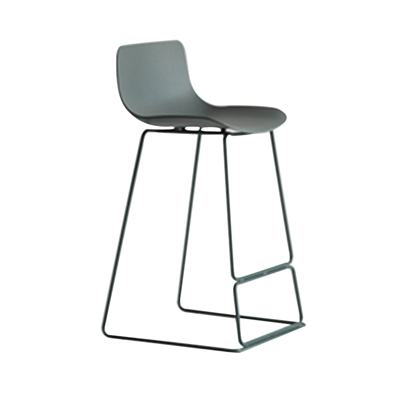 Scandinavian Low Back Counter Stool Plastic Armless Counter Chair