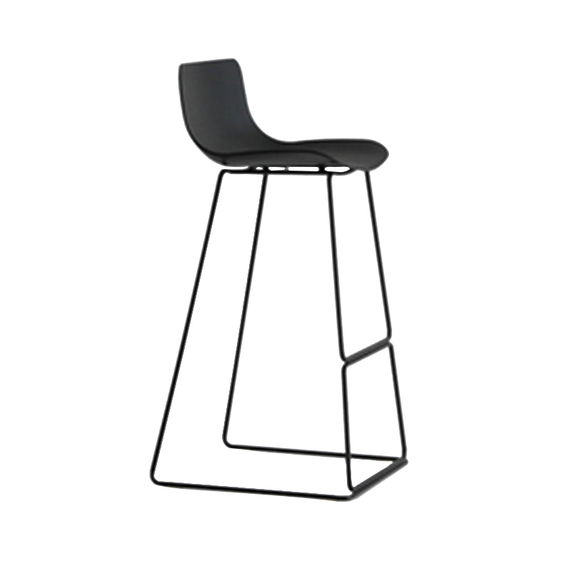 Scandinavian Low Back Counter Stool Plastic Armless Counter Chair