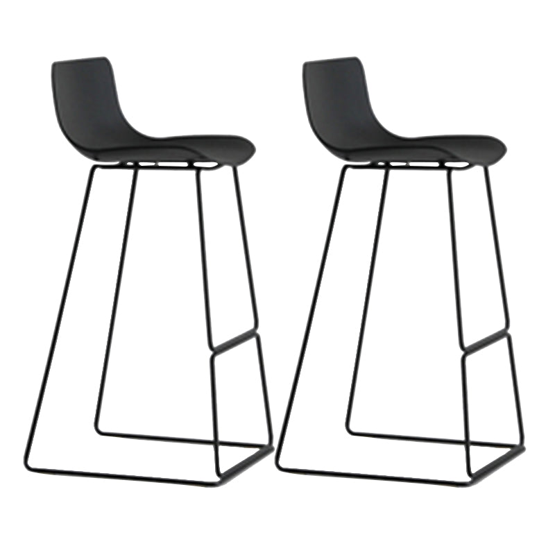 Scandinavian Low Back Counter Stool Plastic Armless Counter Chair