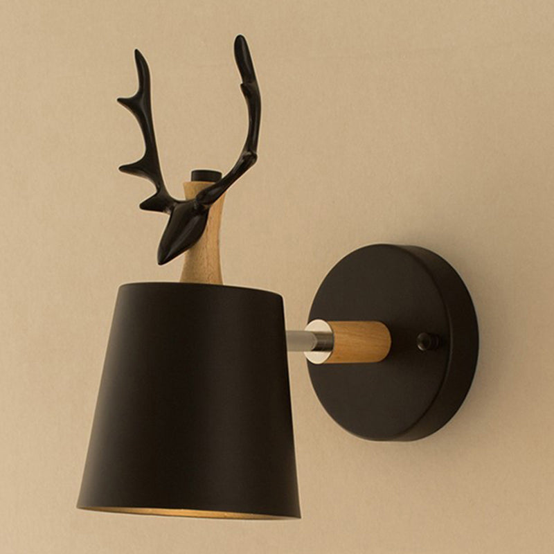 1-Light Modern Macaron Style Wall Sconce Metal Wall Lighting for Bedroom
