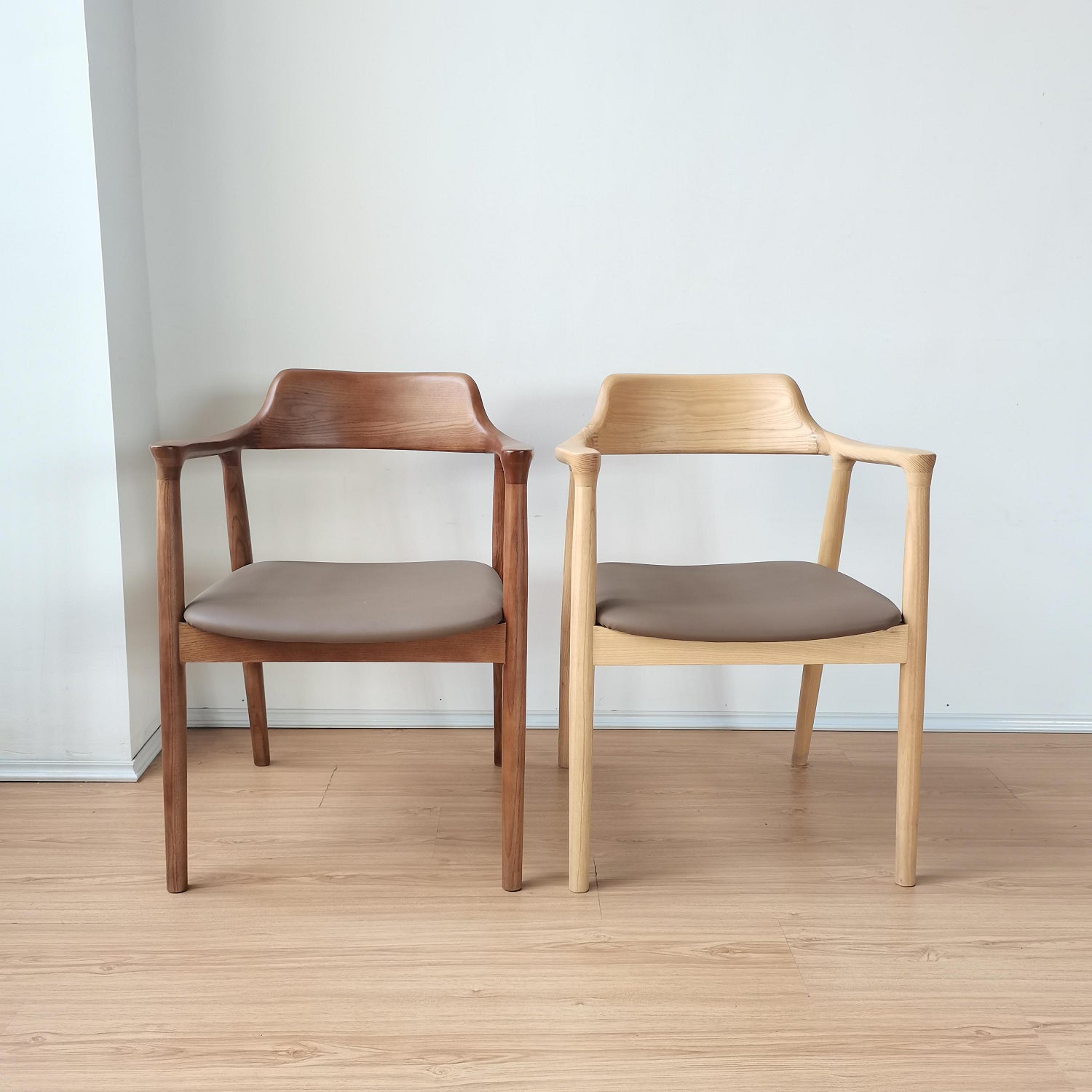 Traditional Open Back Chair Dining Arm Chair with Wooden Legs for Kitchen