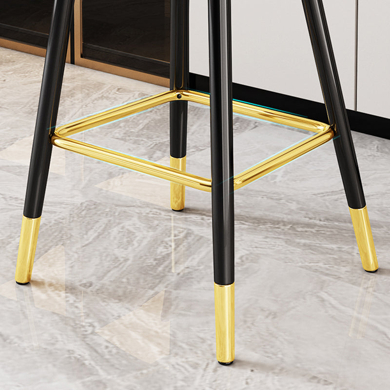 Modern Restaurant Armed Stool Matte Finish Leather Bar Stool