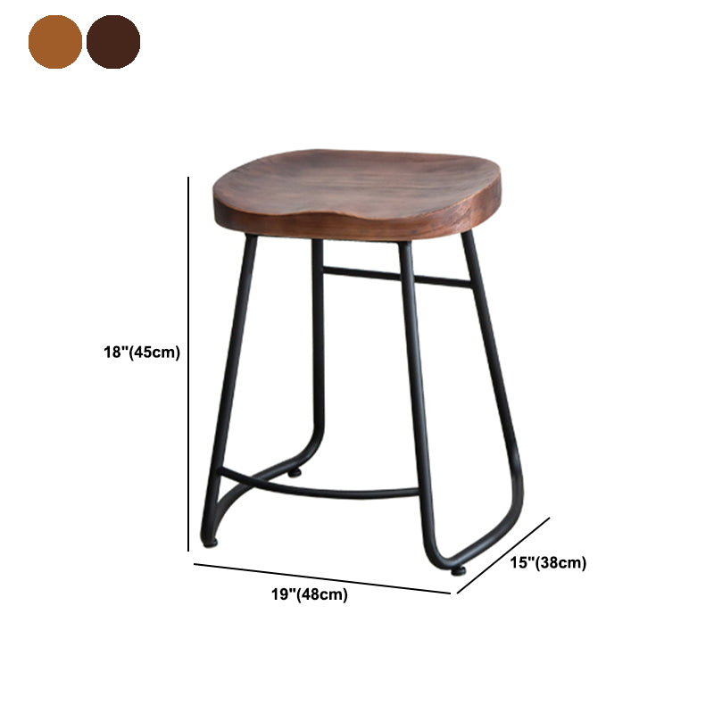 Modern Armless Backless Counter Stool Iron Bar Stool with Wooden Seat and Pedal for Cafe