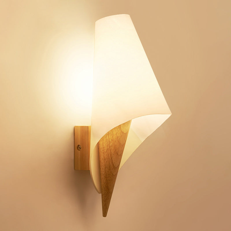 1-Light Wall Sconce Modern Style Wood Wall Lighting for Bedroom