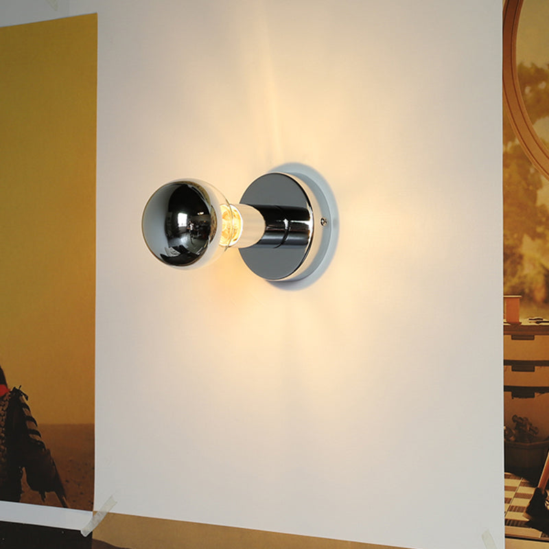 Round Sconce Light Fixtures Modern Style Metal 1 Light Wall Mount Lamp in Silver