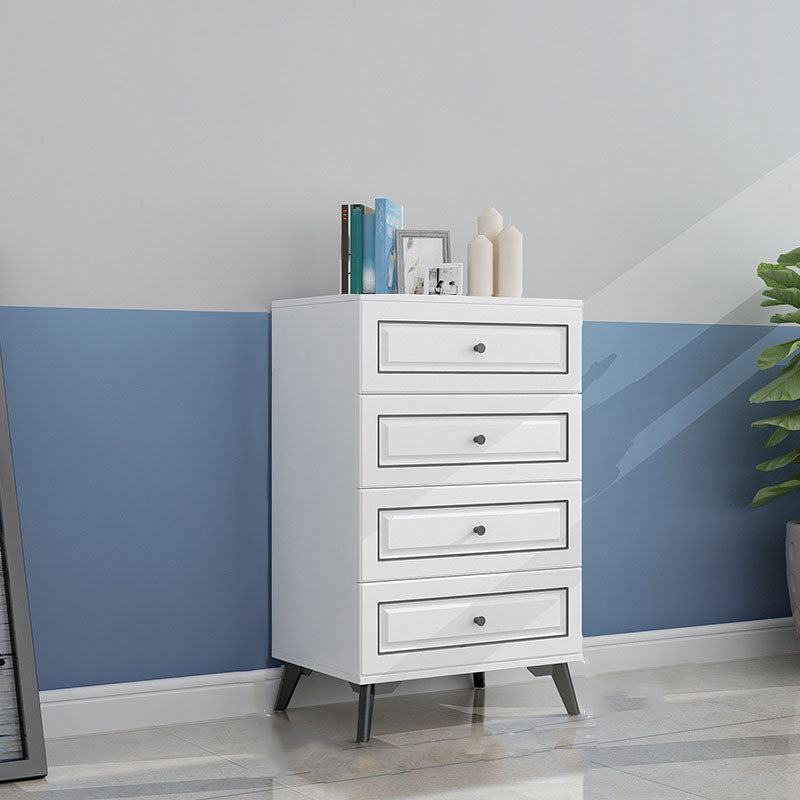 Contemporary Soft-Close Drawers Storage Chest Wood Dresser with Metal Feet