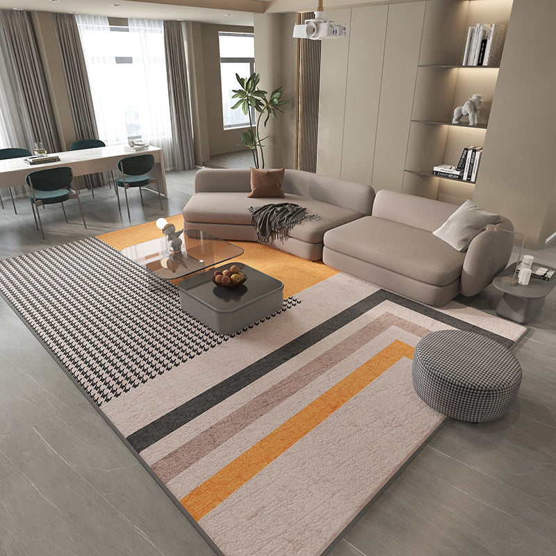 Luxury Graphic Pattern Rug Polyester Carpet Pet Friendly Area Rug for Home Decoration