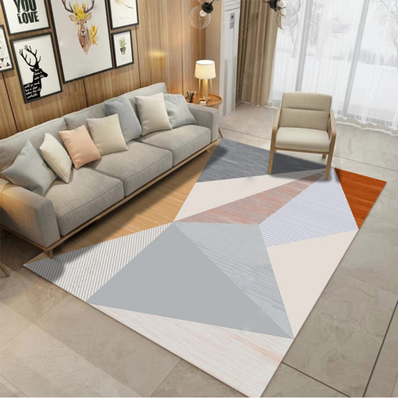 Luxury Graphic Pattern Rug Polyester Carpet Pet Friendly Area Rug for Home Decoration