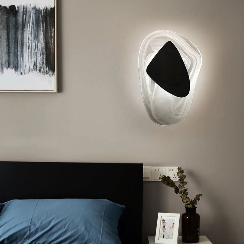 Unique Shade Metal Wall Sconce Modern Style Single Light Wall Lighting Fixtures