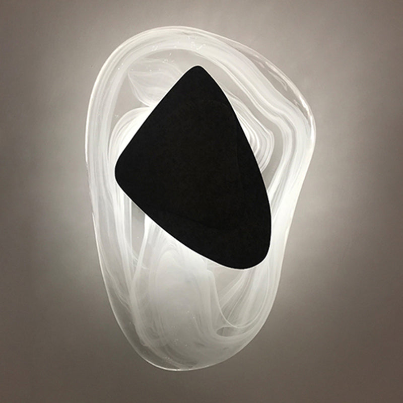 Unique Shade Metal Wall Sconce Modern Style Single Light Wall Lighting Fixtures
