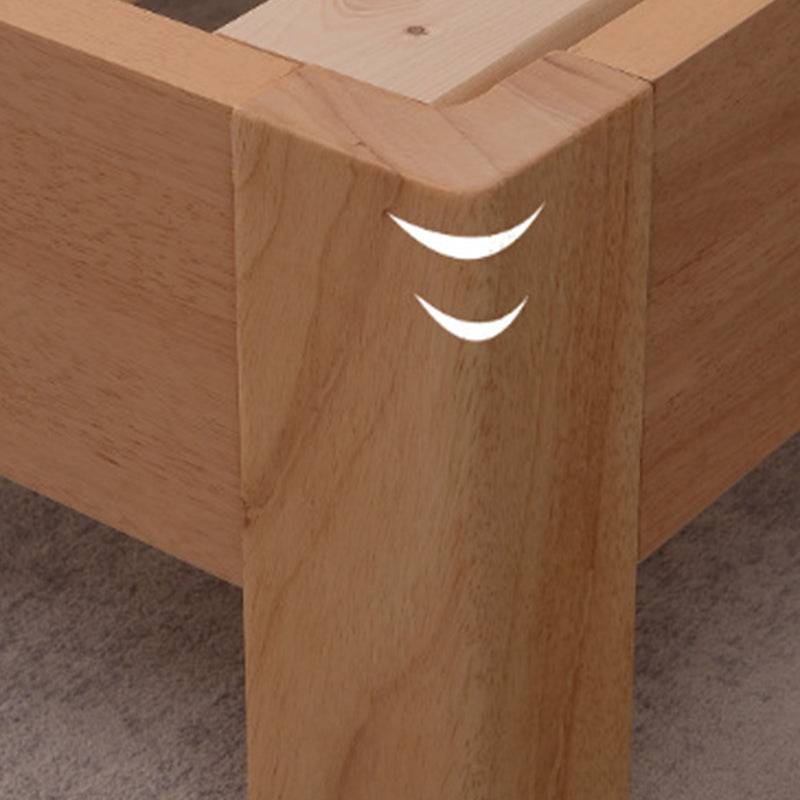 Platform Bed Frame in Solid Wood with 4 Legs Platform Bed for Bedroom