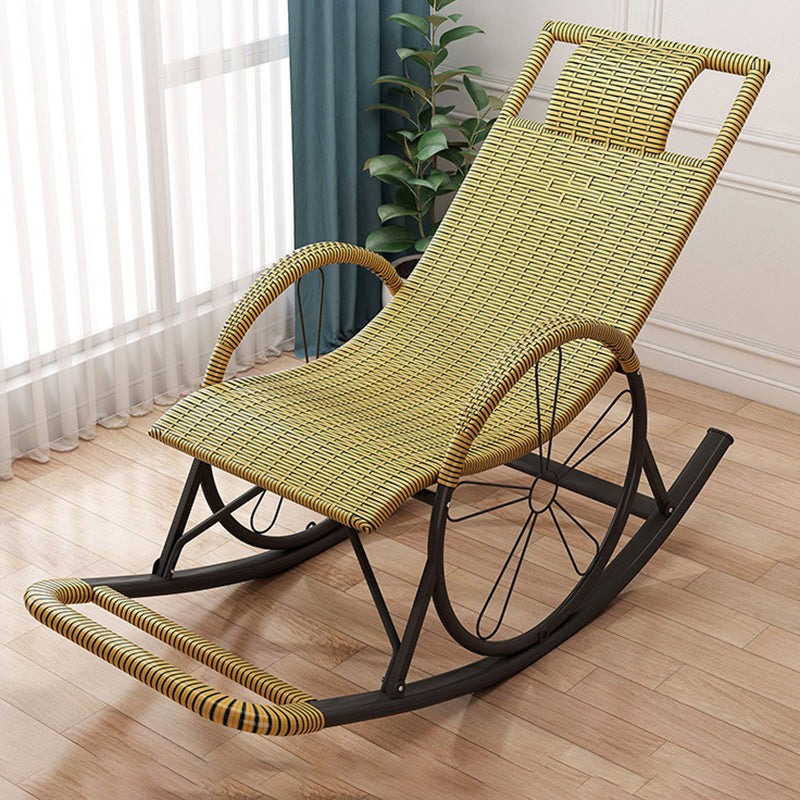 Modern Spindle Rocking Chair Metal Frame Wheel Handrail Woven Rope Rocker Chair for Home