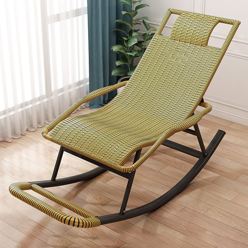 Modern Spindle Rocking Chair Metal Frame Wheel Handrail Woven Rope Rocker Chair for Home