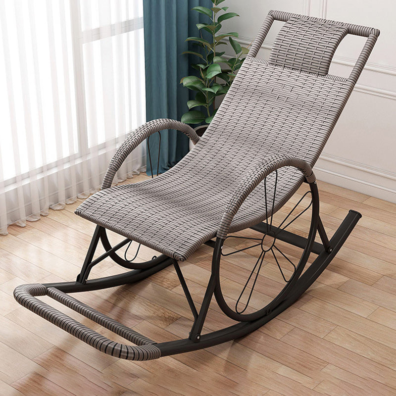 Modern Spindle Rocking Chair Metal Frame Wheel Handrail Woven Rope Rocker Chair for Home