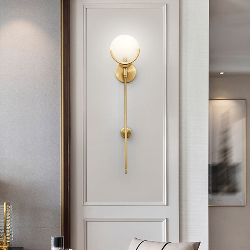 Modern Metal Wall Light Gold Round Wall Sconce with Mica for Living Room