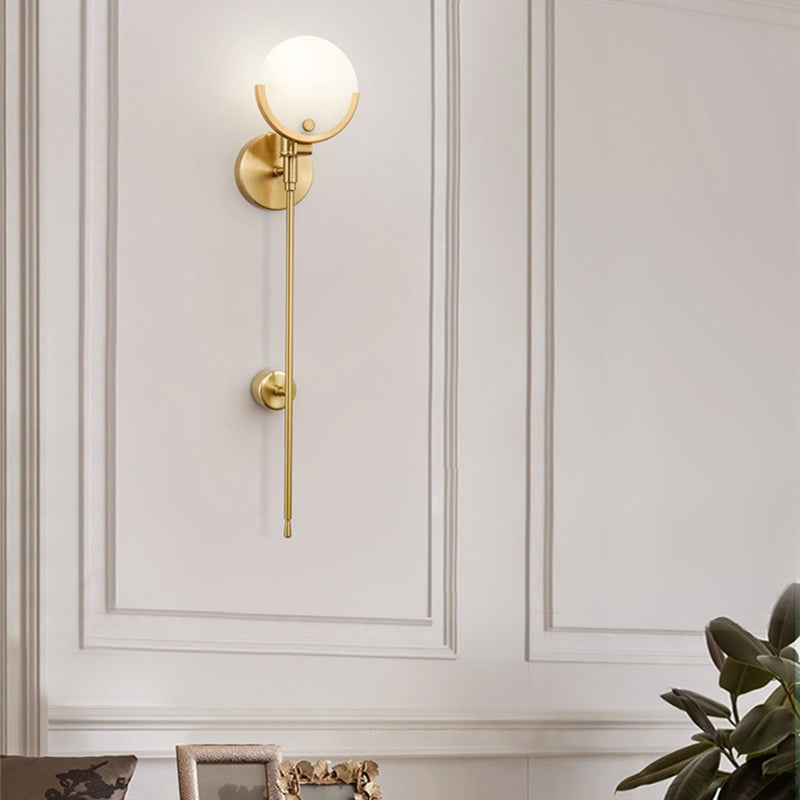 Modern Metal Wall Light Gold Round Wall Sconce with Mica for Living Room