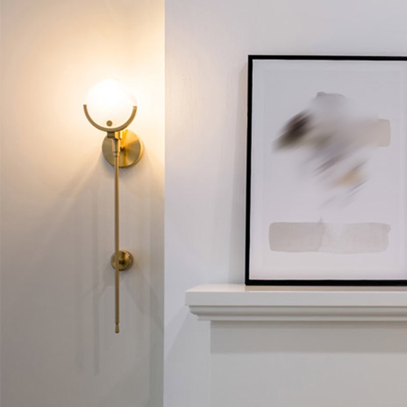 Modern Metal Wall Light Gold Round Wall Sconce with Mica for Living Room