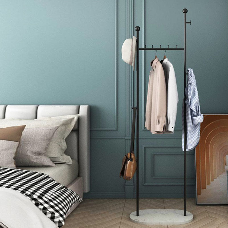 Modern Metal Entryway Kit with 4 Hooks and Basket in Drawing Room