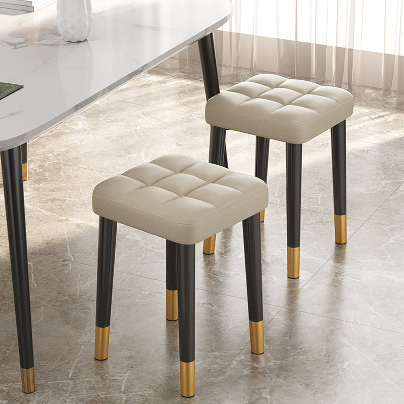 Modern PU Leather Boucle Pouf Plain Square Tufted Tear Resistant Pouf Ottoman