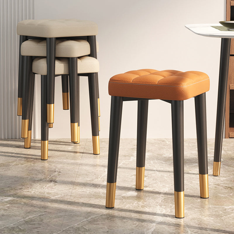 Modern PU Leather Boucle Pouf Plain Square Tufted Tear Resistant Pouf Ottoman