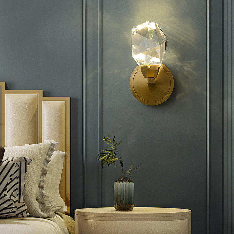 Unique Shade Crystal Wall Sconce Modern Style 1 Light Wall Mount Light Fixture in Brass