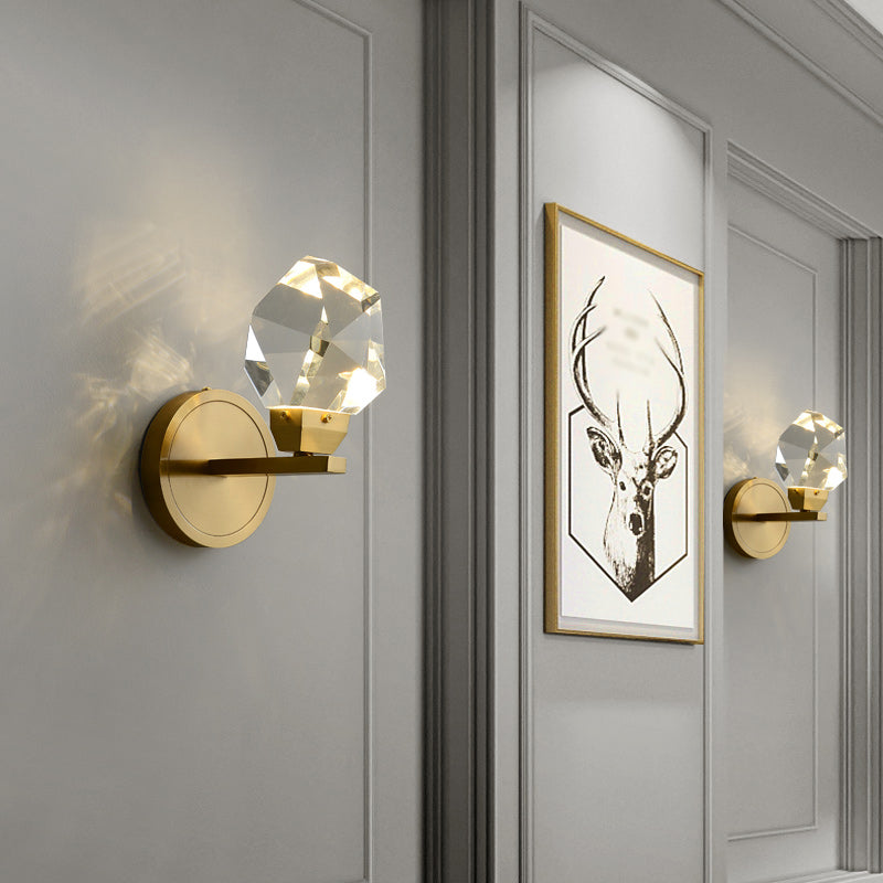 Unique Shade Crystal Wall Sconce Modern Style 1 Light Wall Mount Light Fixture in Brass
