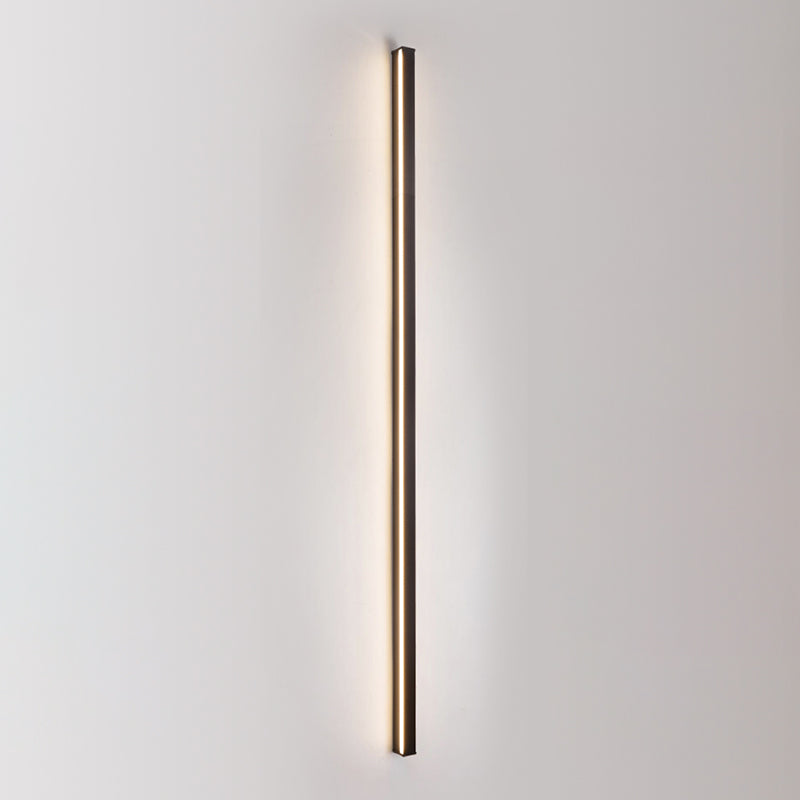 Metal Linear Shade Wall Sconce Modern Style Single Light Wall Mount Lighting in Black