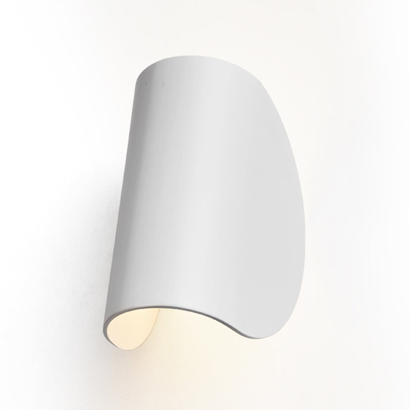 Nordic Style Metal Wall Light Geometric Shape LED Wall Sconce for Bedroom