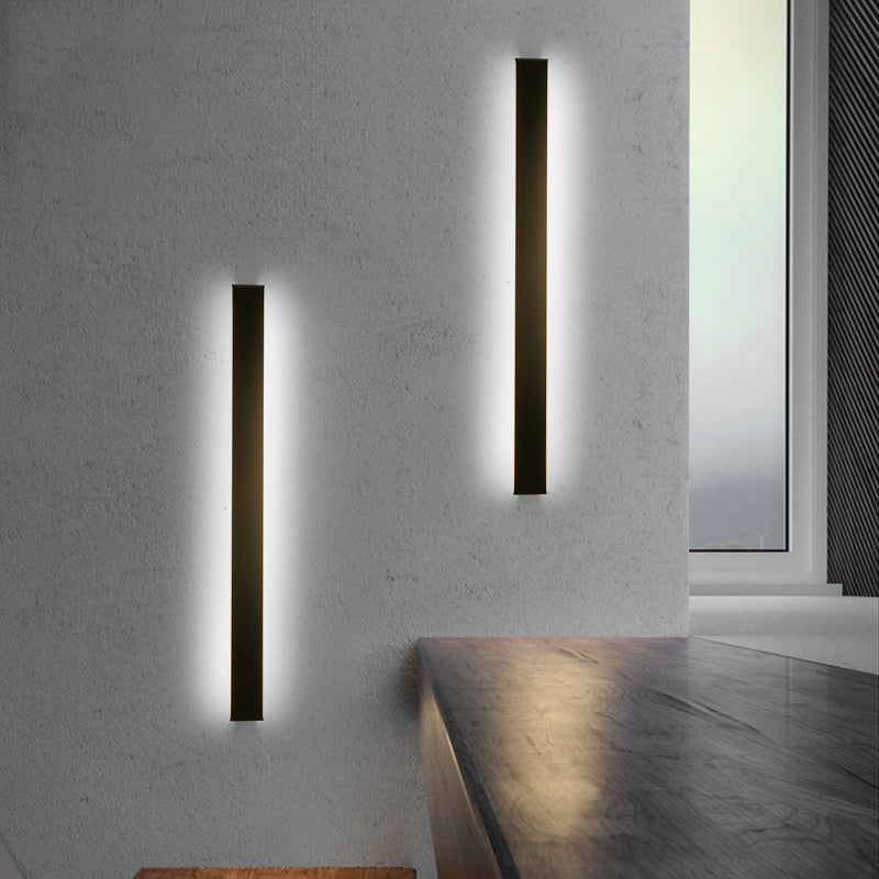 Metal Linear Shade Wall Sconce Modern Style 1- Light Wall Mount Light in Black