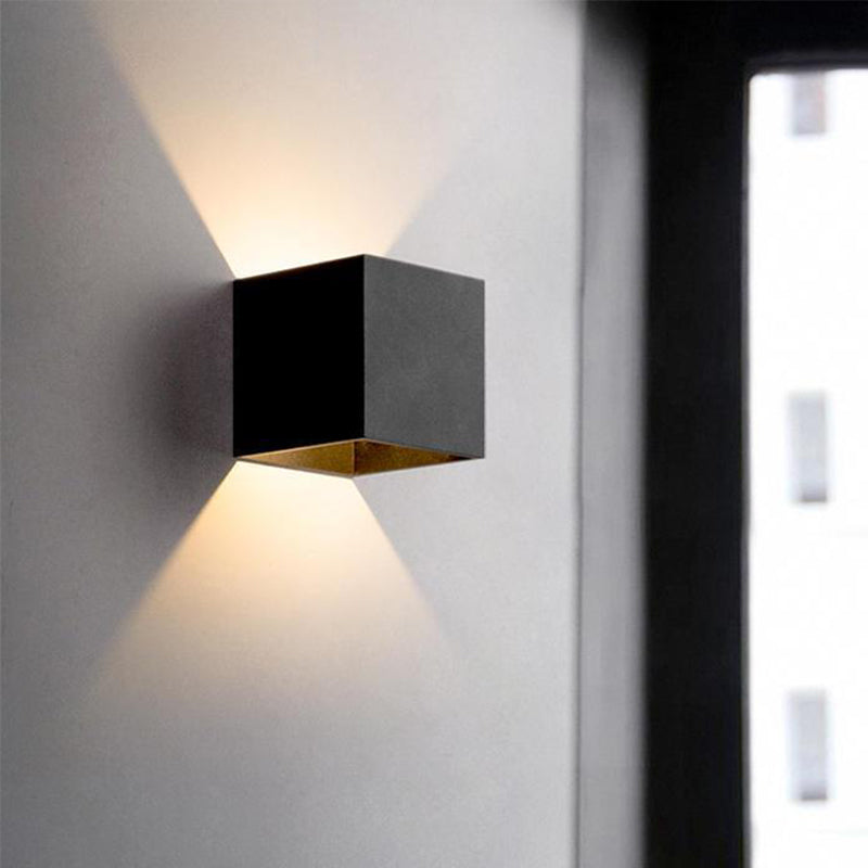 Square Shade Metal Wall Sconce Modern Style 2 Lights Wall Mount Lighting
