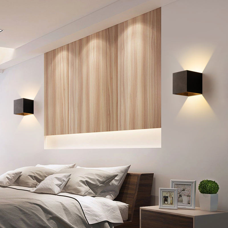 Square Shade Metal Wall Sconce Modern Style 2 Lights Wall Mount Lighting