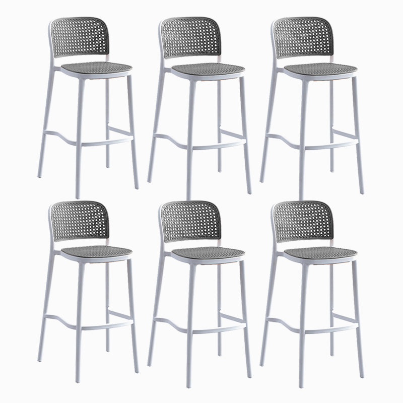 Scandinavian Low Back Plastic Counter Stool Rectangle Seat Plastic Furniture