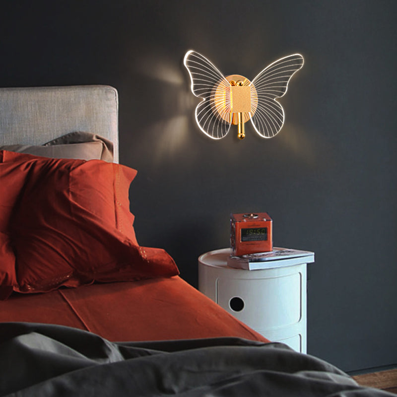 Unique Shade Metal Wall Sconce Modern Style 2 Lights Wall Mount Lighting in Gold