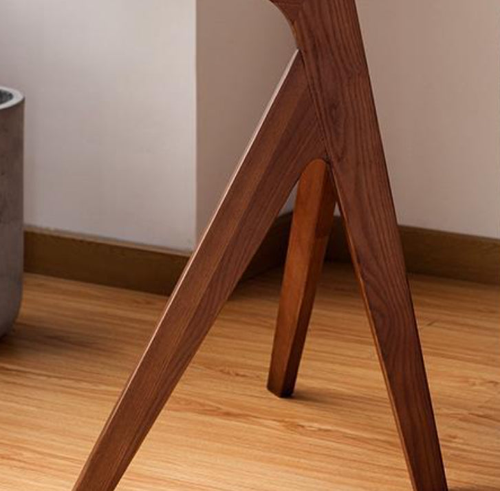 Solid Wood Round Top Side Table 23.6 " Tall 3 Legs End Table