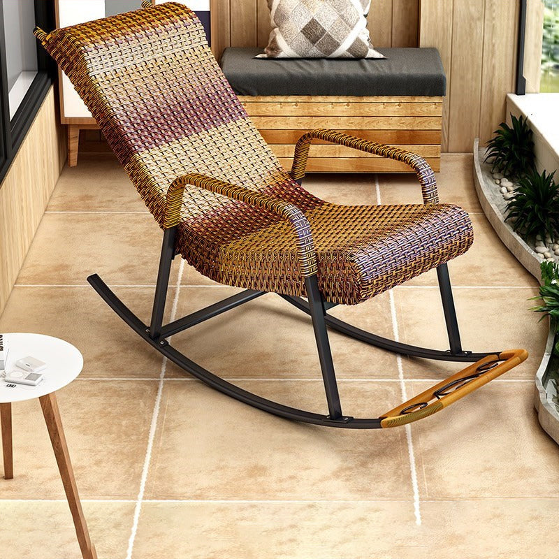 Modern Spindle Rattan Rocking Chair Wheel Handrail Design Rocker Chair With Black Frame