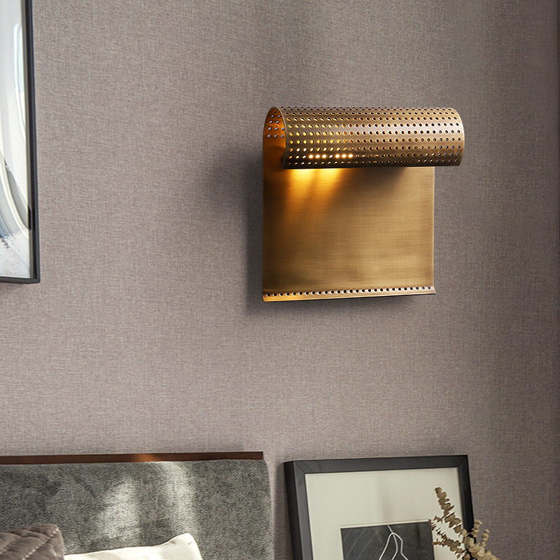 Postmodern Metal Wall Lamp Household Wall Sconce Lighting Fixture for Bedroom