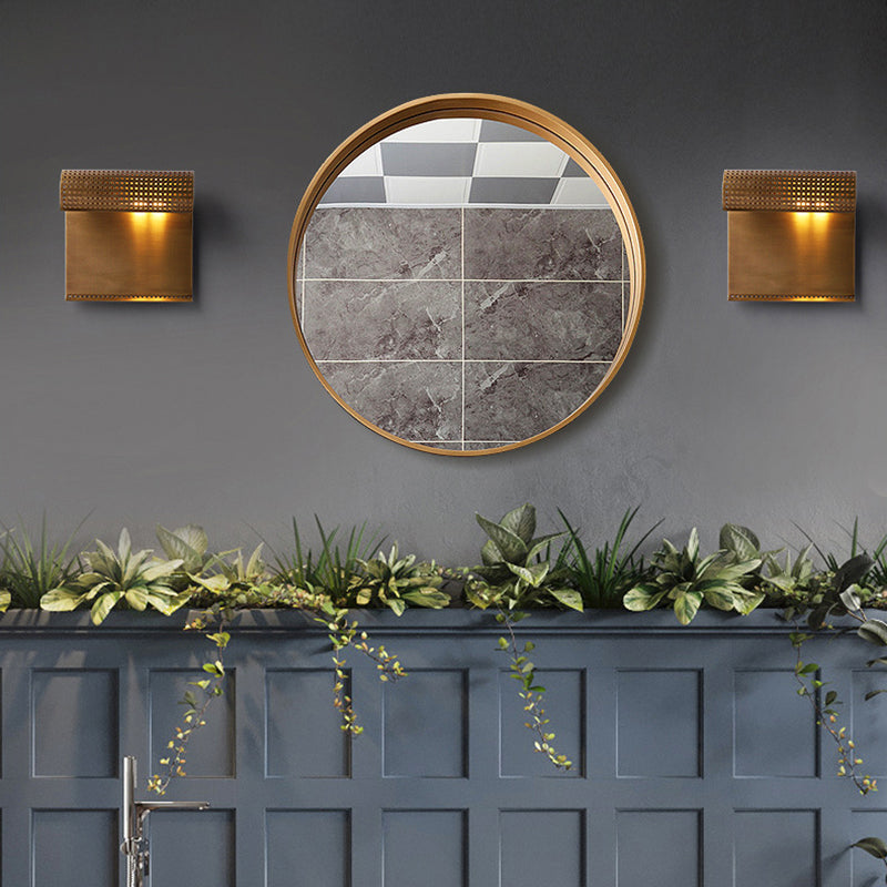Postmodern Metal Wall Lamp Household Wall Sconce Lighting Fixture for Bedroom