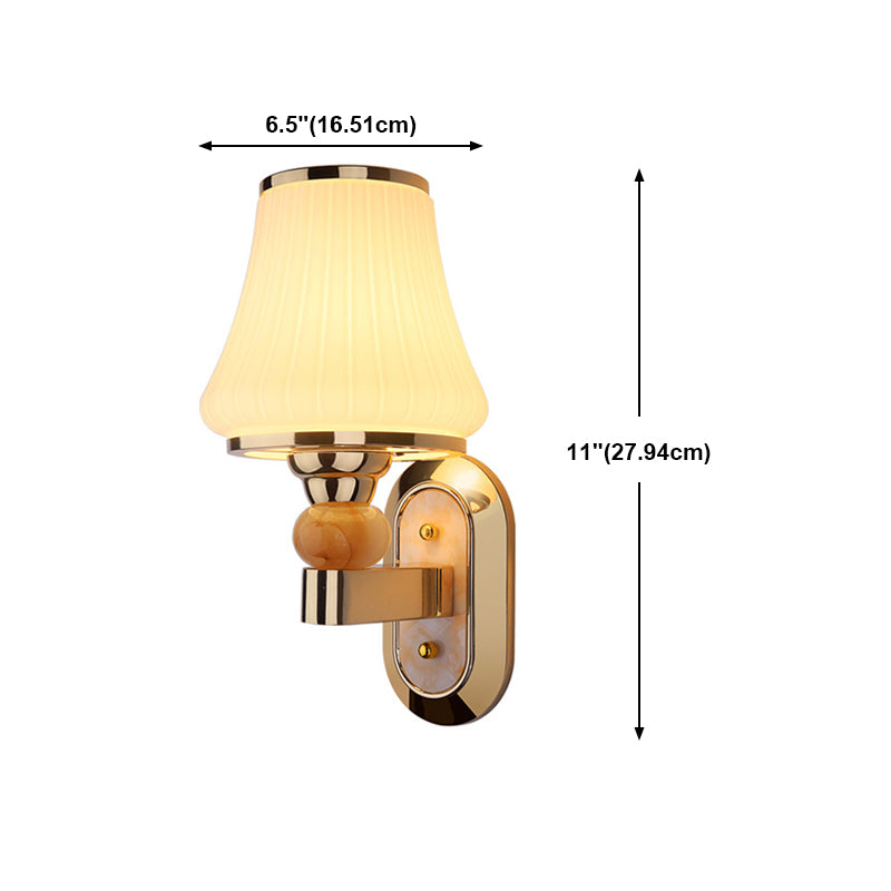 Metal Geometric Wall Light Modern 1 Light Wall Sconce with Glass for Living Room