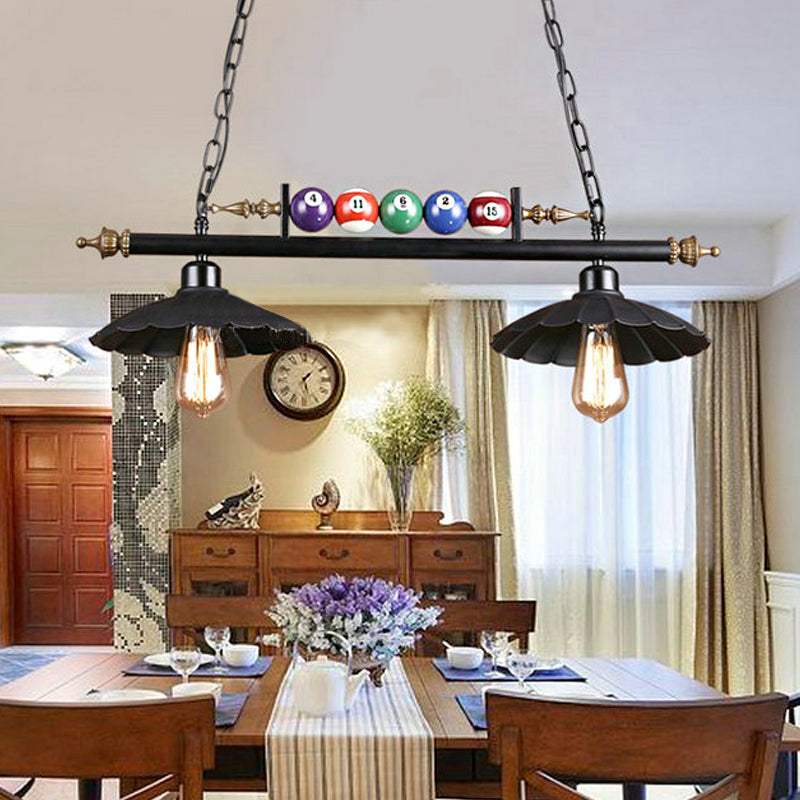 2/3-Licht-Billardtischleuchte mit Wellenschliff und Billardkugel-Dekoration, Vintage-Metallic-Hängeleuchte in Schwarz