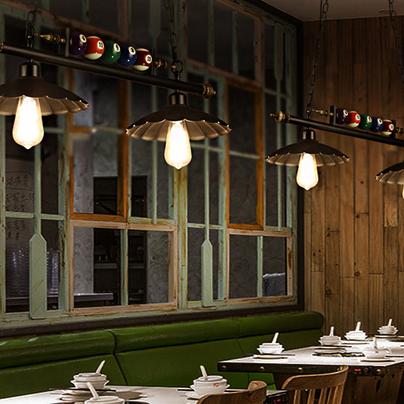 2/3-Licht-Billardtischleuchte mit Wellenschliff und Billardkugel-Dekoration, Vintage-Metallic-Hängeleuchte in Schwarz