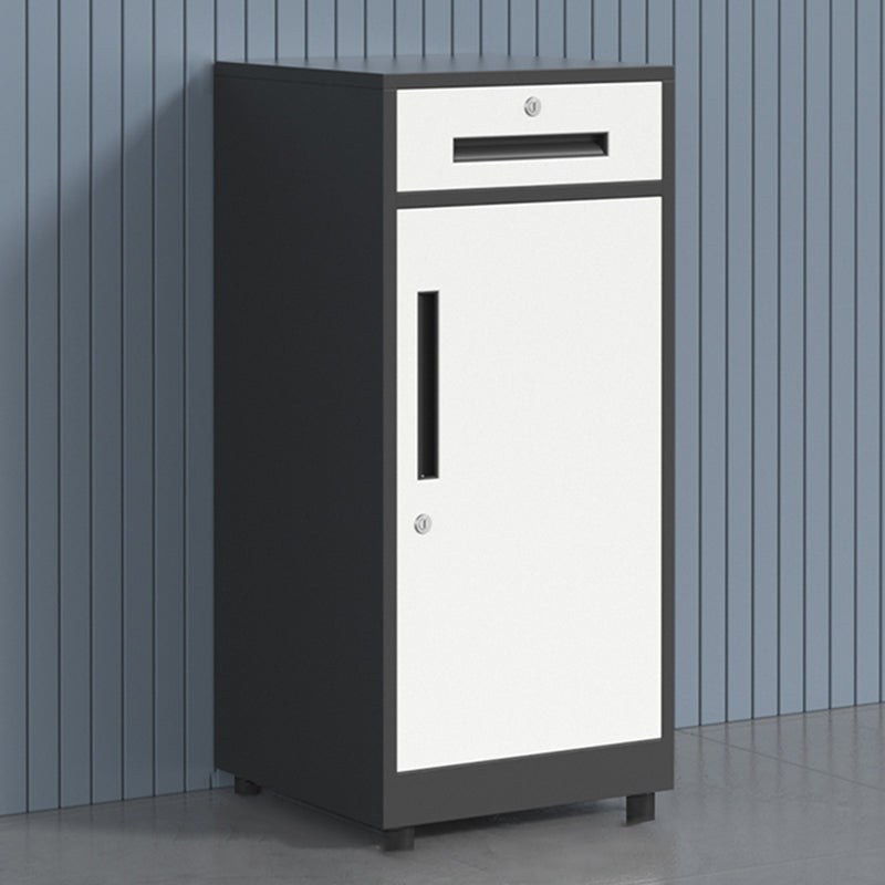 Traditional Cabinet Metal Locking Drawers and Castors Vertical Filing Cabinet