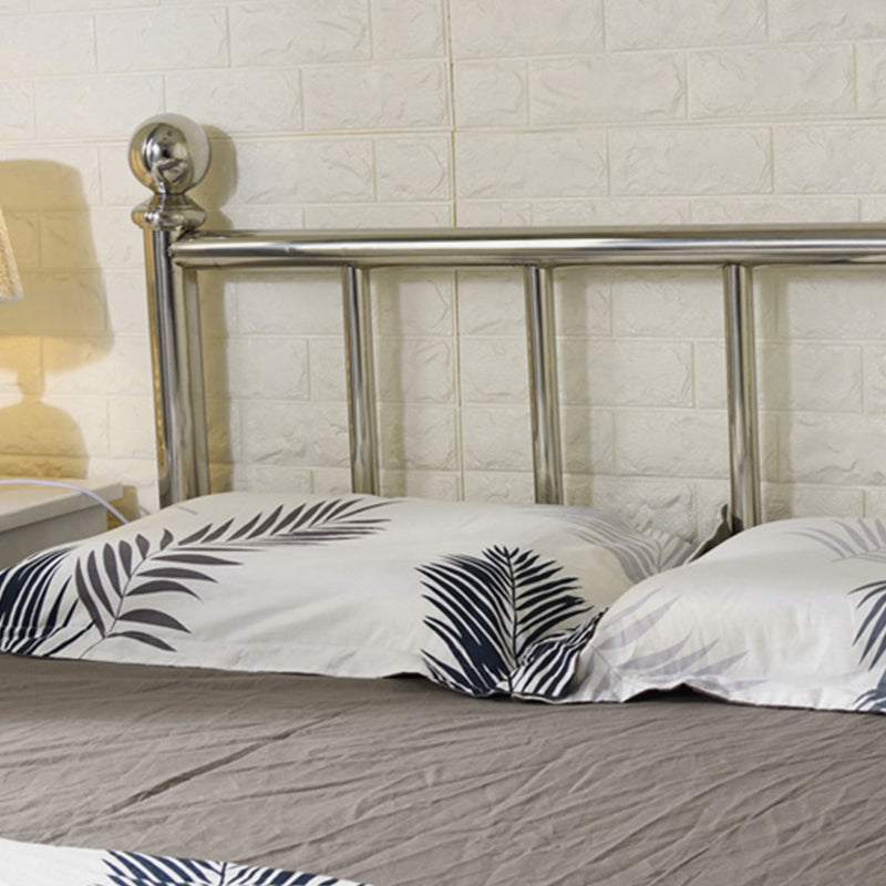 Silver Modern Steel Bed Rectangular Standard Bed with Metal Legs