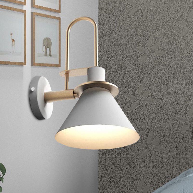 1-licht SCONCE LIMBEEMTER Antiqued kegel metalen wandbevestiging in wit/zwart/groen met handvat voor bed