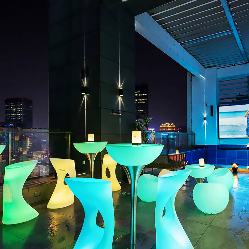 Polyethylene Round Table Industrial Style Restaurant Nightclub Lighting Bar Table