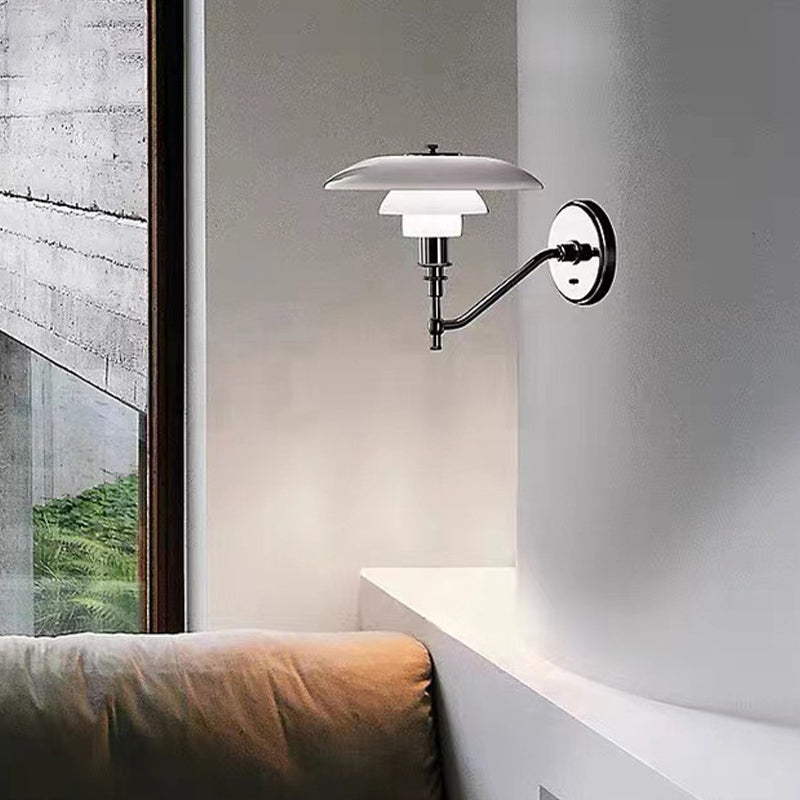 Modern Metal Wall Lamp 1-Light Wall Mount Lamp with Glass Shade for Bedroom