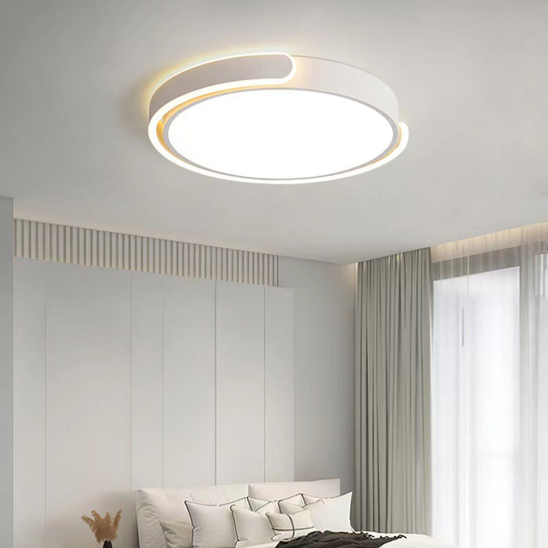 Modernism Metal Ceiling Light White/Black Flush Mount Lighting for Foyer